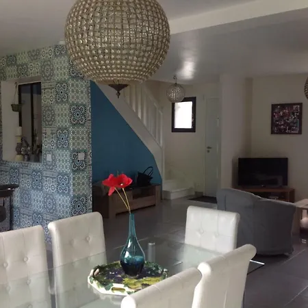 بيت ضيافة Maison 8 Couchages