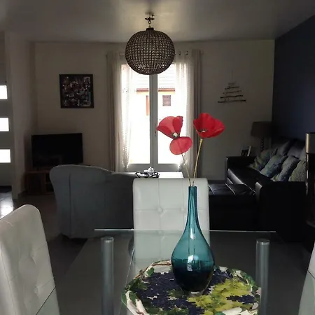 Maison 8 Couchages * لو مان
